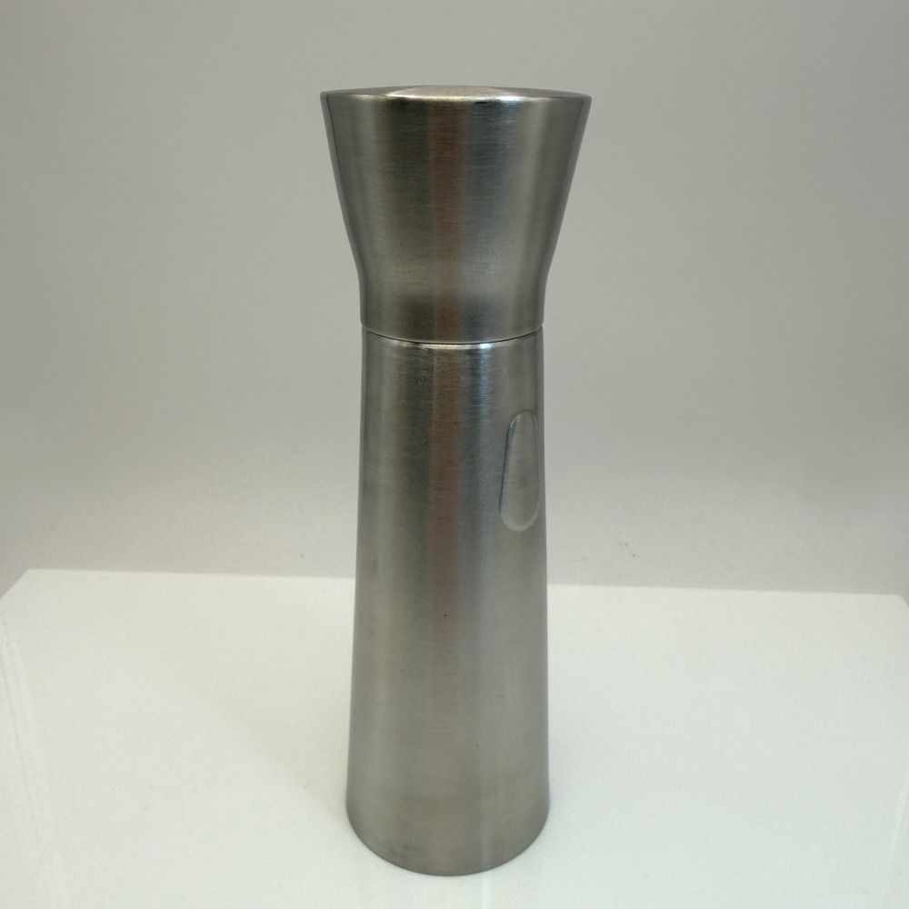 BergHOFF 18/8 Stainless Steel Salt Shaker D11 Modern Contemporary Design